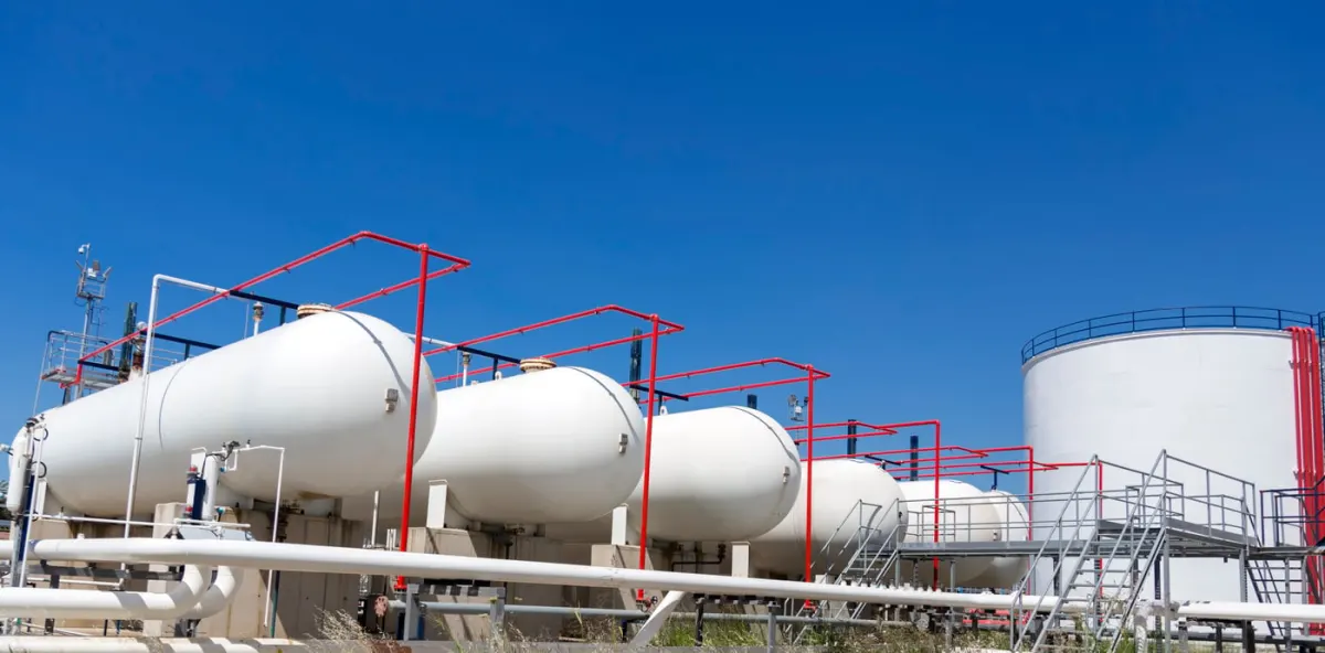 Nhu cầu LNG tăng 65%: Cổ phiếu năng lượng đáng mua