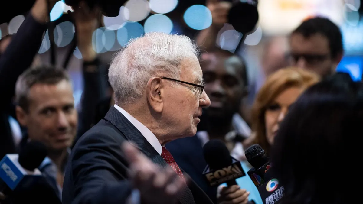 Cảnh báo của Warren Buffett về bong bóng chứng khoán