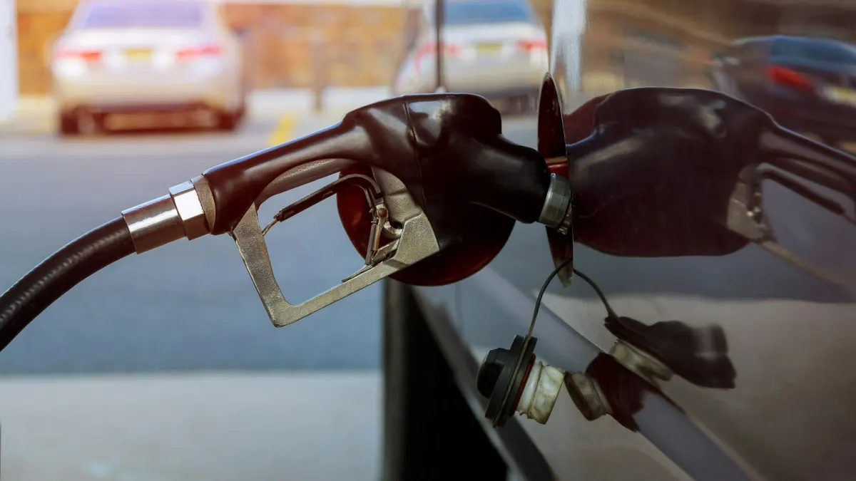 Cấm xuất khẩu diesel Mỹ có thể đẩy giá xăng tăng vọt