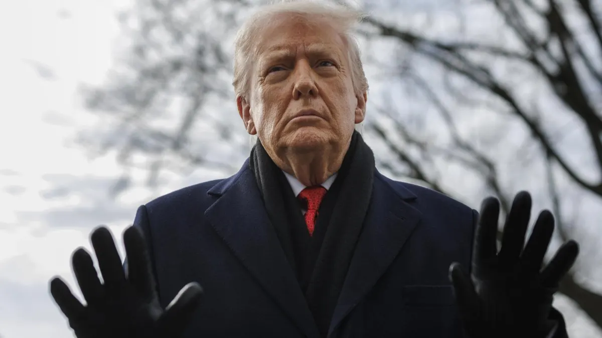Trump bảo vệ khoản thu nhập crypto khổng lồ của gia đình