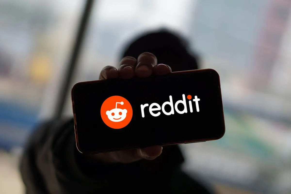 Reddit giảm mạnh nhưng FCF mạnh, RDDT còn rẻ 40%