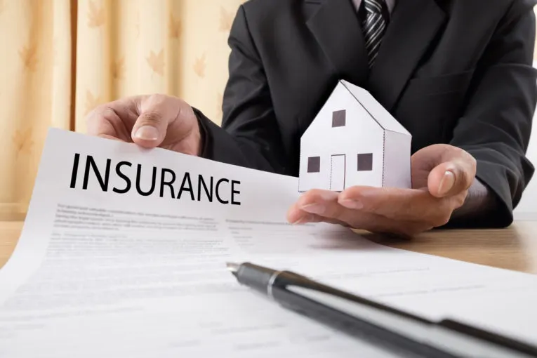 Có nên mua cổ phiếu Assurant (AIZ) thời điểm này?