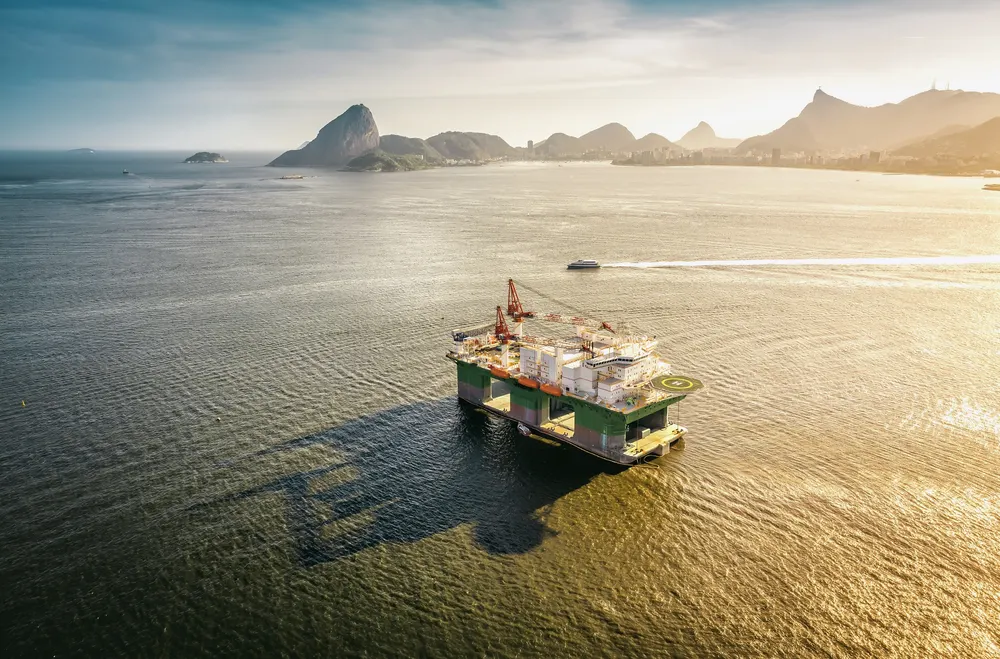 Transocean (RIG) Đặt Cược Lớn Vào Khoan Dầu Khí Ngoài Khơi