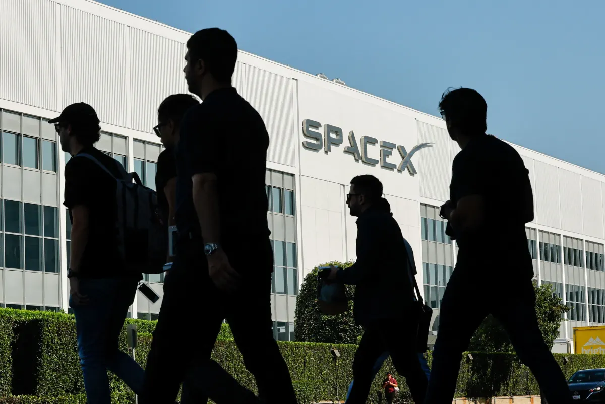 SpaceX giảm 10% do chi tiêu AI bùng nổ, mở khóa cổ phiếu