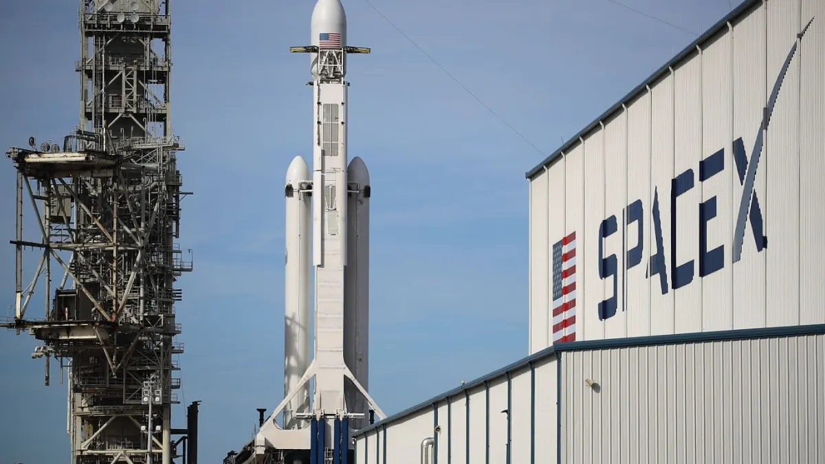 Cổ phiếu SpaceX giảm 6%, Rocket Lab và Virgin Galactic tăng