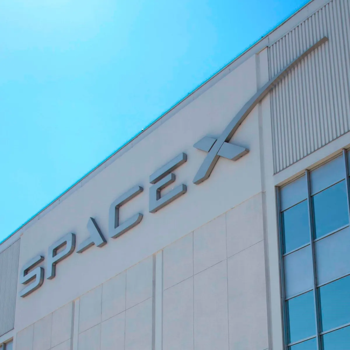 SpaceX IPO định giá 2,1 nghìn tỷ USD: Cảnh báo từ Chủ tịch