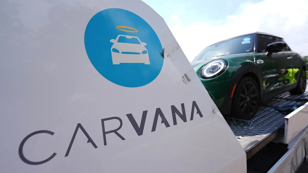 Cổ phiếu Carvana lao dốc dù doanh thu đạt kỷ lục