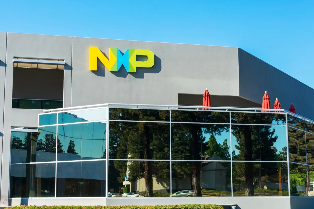 NXP Semiconductors có đang kém hiệu suất hơn S&P 500?