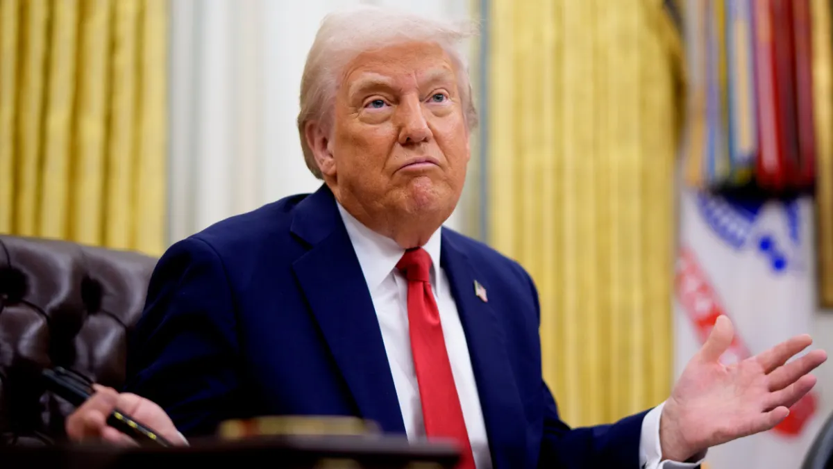 Hoàn trả thuế quan $100 tỷ Trump: Ai nhận, người tiêu dùng có lợi?