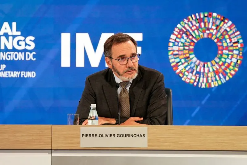 IMF: Fed bỏ cam kết lãi suất là hoàn toàn phù hợp