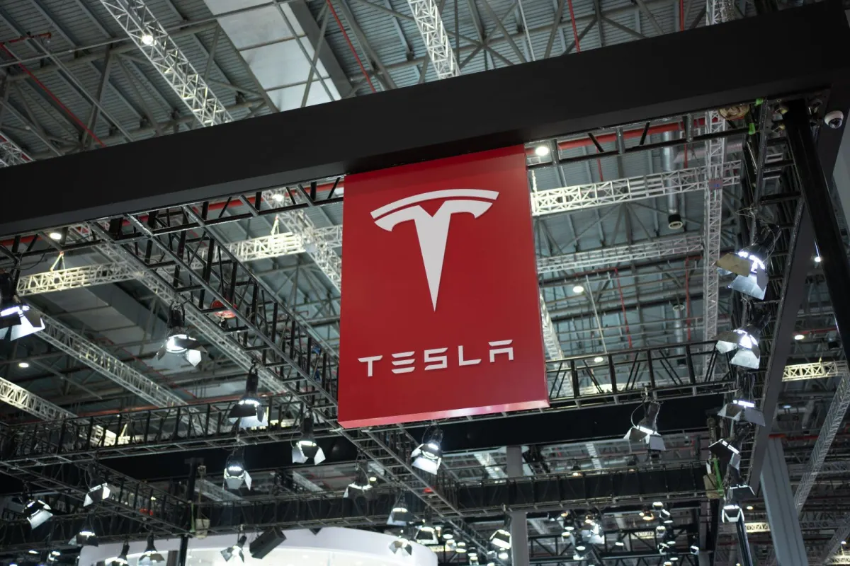 Tesla ở châu Âu: Băng tăng ở Pháp, giảm mạnh ở Nord - Tín hiệu nhu cầu khu vực