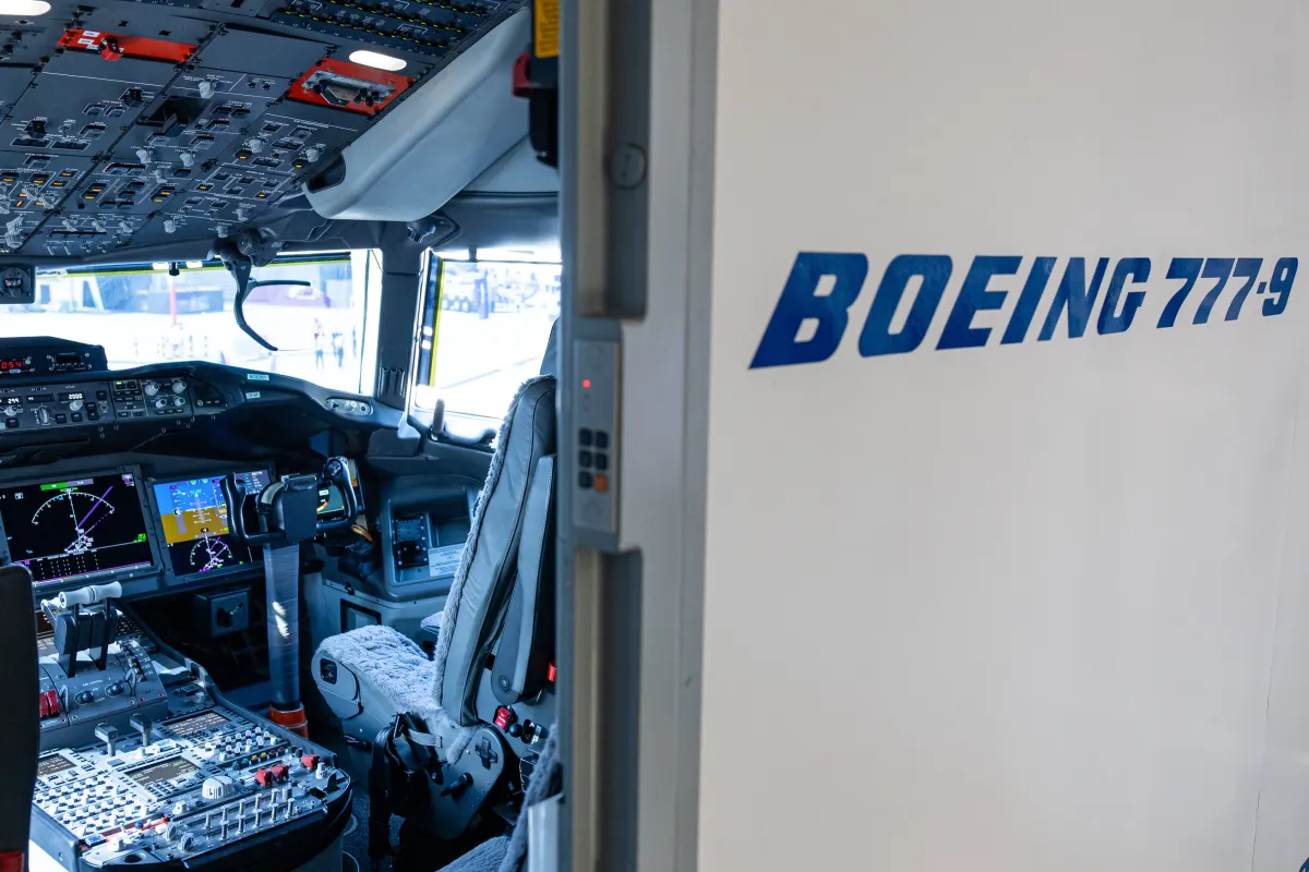 Nâng cấp xếp hạng Boeing khi CEO Ortberg đảo ngược