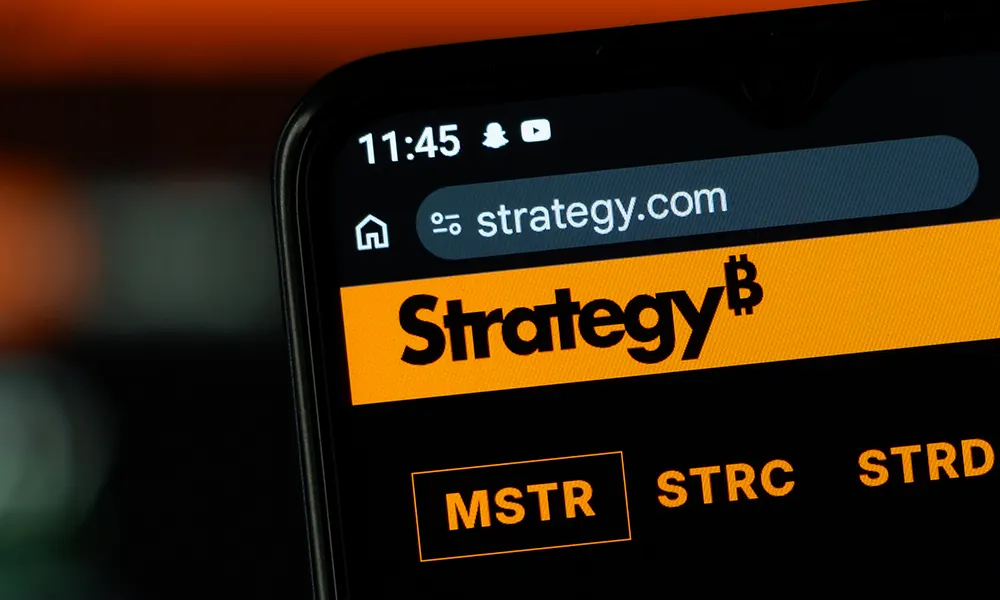 Strategy tiếp tục bán Bitcoin và cổ phiếu thường