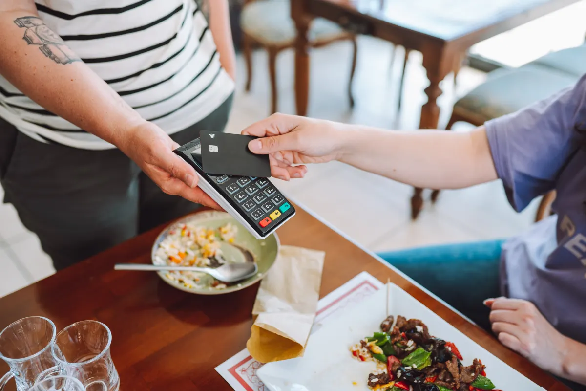 Nợ thẻ tín dụng 1,26 tỷ USD: Ý nghĩa cho người tiêu dùng