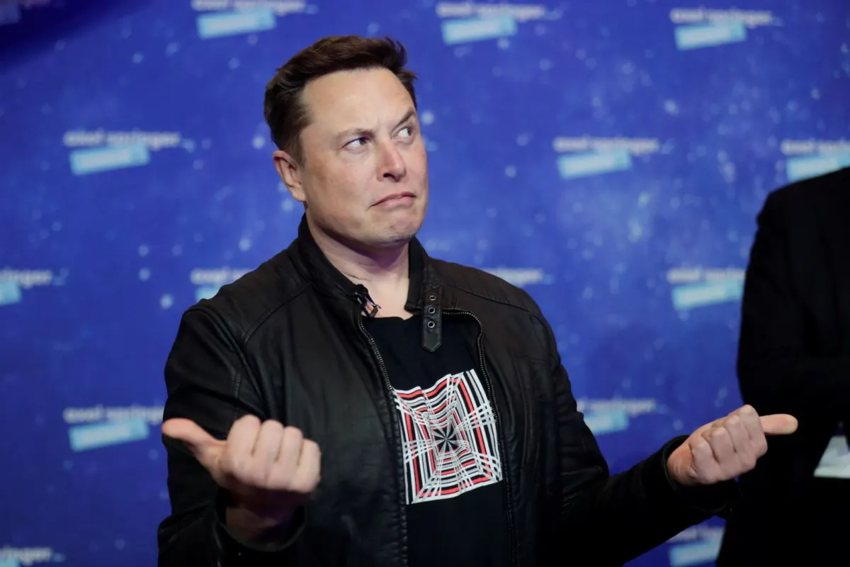 SpaceX vào Nasdaq 100: Cảnh báo từ lịch sử