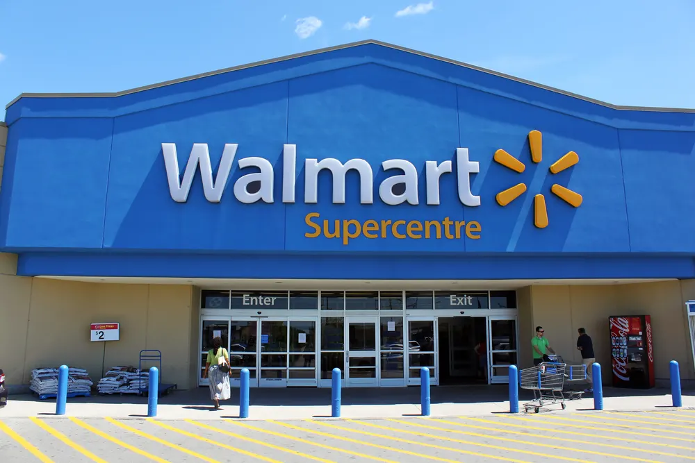 Target (TGT) vs. Walmart (WMT): So sánh hai "gã khổng lồ" cổ tức