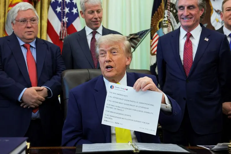 Trump Media bán tin nhanh giá 100.000 USD/tháng