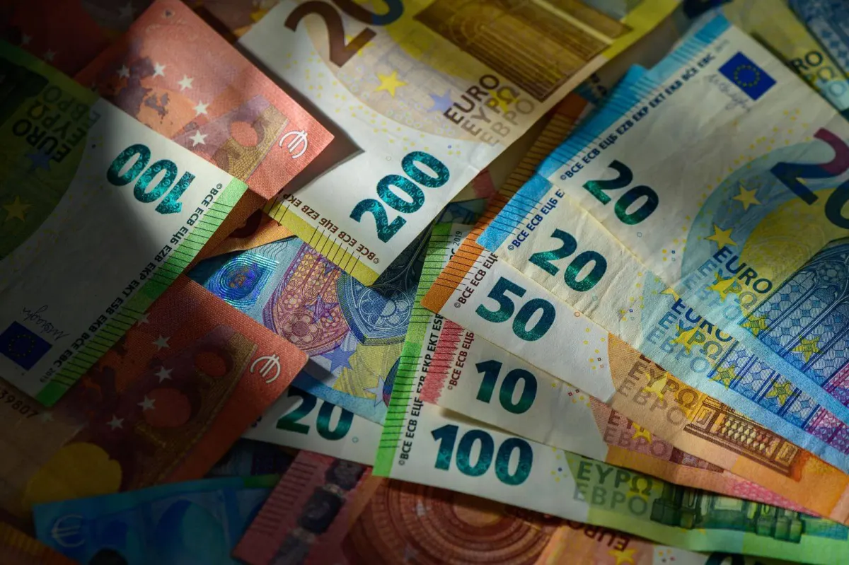 Bán khống Euro khi đàm phán Mỹ - Iran bế tắc