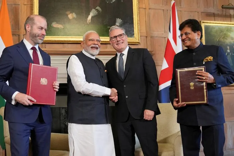 Hiệp định thương mại India-UK có hiệu lực, giảm thuế, mở dịch vụ