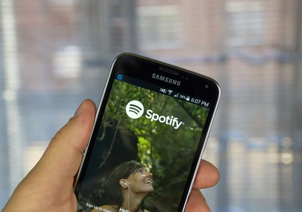 Báo cáo Barclays: Các hãng đĩa lớn thu hẹp khoảng cách tăng trưởng streaming với Spotify