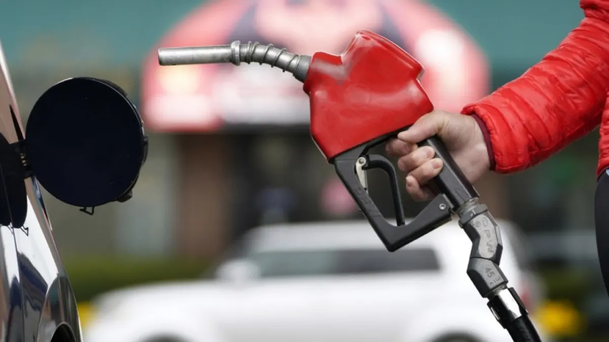 Diesel 100 USD cảnh báo thị trường dầu mỏ thắt chặt