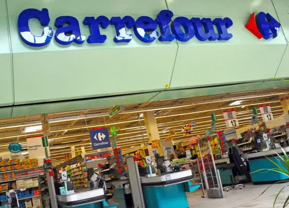 Cổ phiếu Carrefour lao dốc 14% do bất ổn tại Pháp