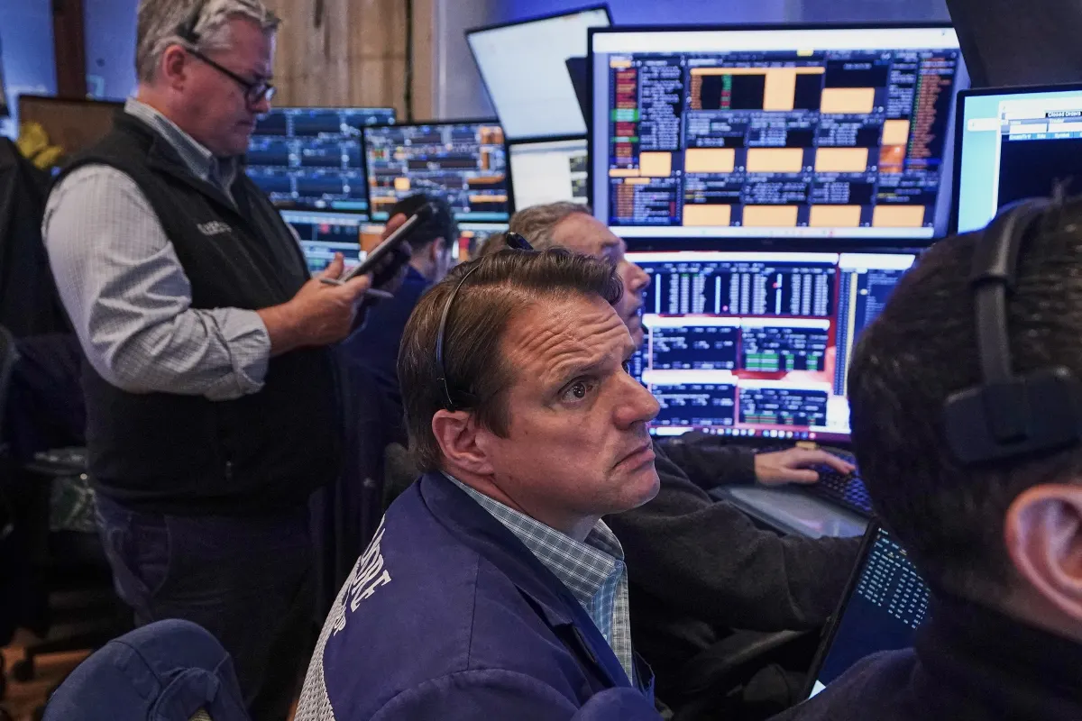 Cổ phiếu Mỹ tăng, Wall Street vẫn khao khát AI