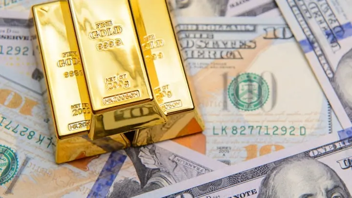 Giá Vàng Barrick Giảm, Newmont Tăng Khi Đồng Thuận IPO