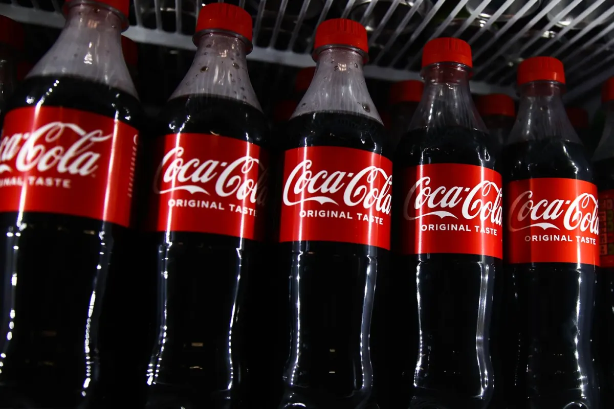 Lợi suất S&P 500 1.1% vs Trái phiếu 10 năm 5%: Coca‑Cola là lựa chọn trung gian