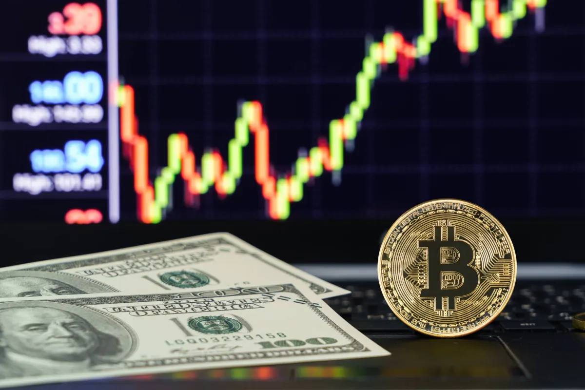 Hơn 700 triệu USD Bitcoin rời sàn trong một ngày