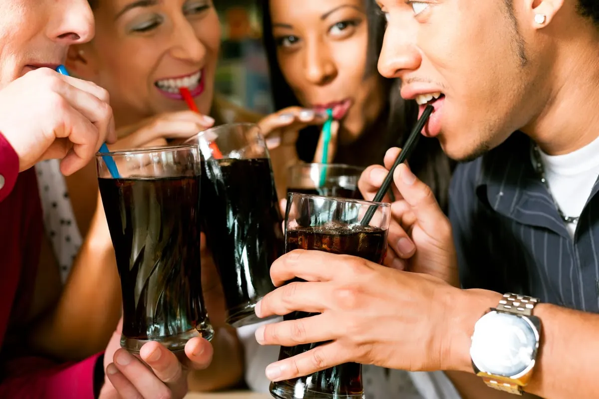 Coca‑Cola tăng cổ tức lần 64 – Đầu tư 10.000 USD thu bao nhiêu?