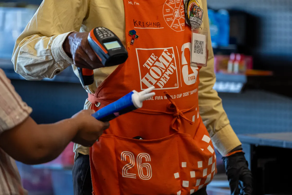 Home Depot tăng mục tiêu giá: Cơ hội trong giai đoạn khó