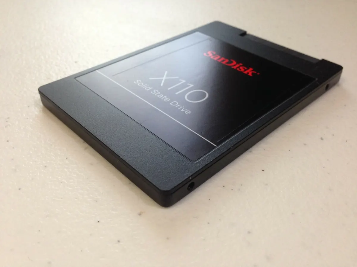 SanDisk (SNDK) tăng trưởng nhờ giá NAND mạnh, cơ hội AI