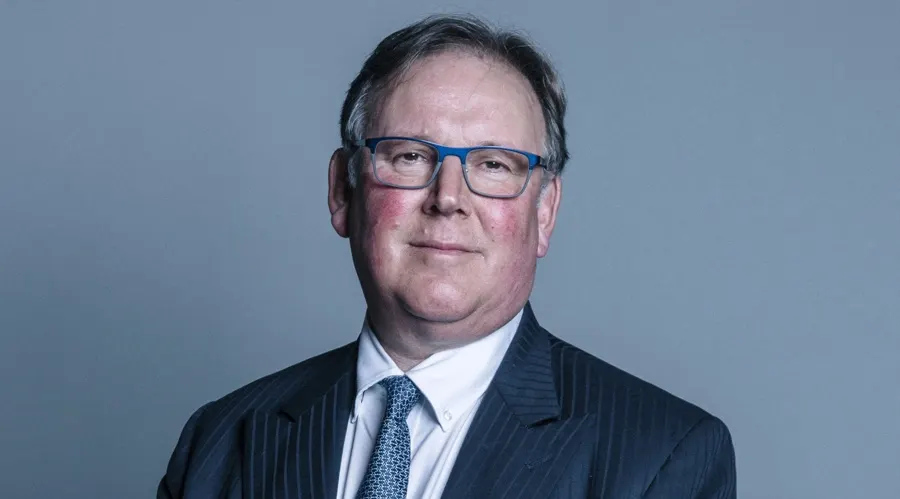 Lord Stanley Fink Lên Ghế Chủ Tịch Britannia Global Markets
