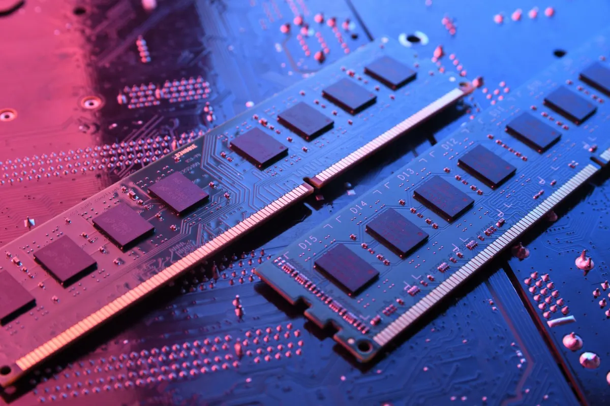 STMicroelectronics: Cơ hội đảo ngược xu hướng?
