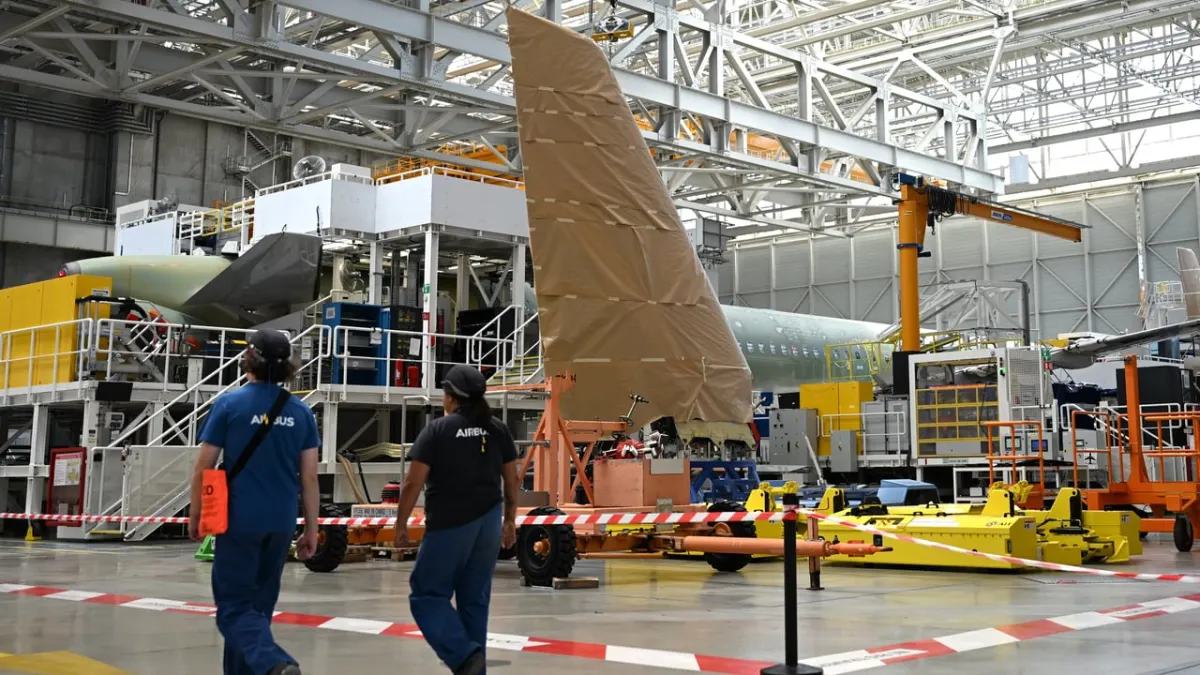 Airbus hướng tới bàn giao 900 máy bay năm 2026
