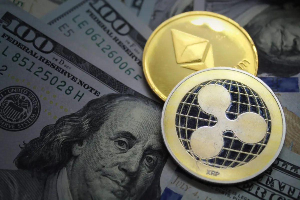 XRP vs Ethereum: Mua Bắt Đáy Coin Nào Tốt Hơn Lúc Này?