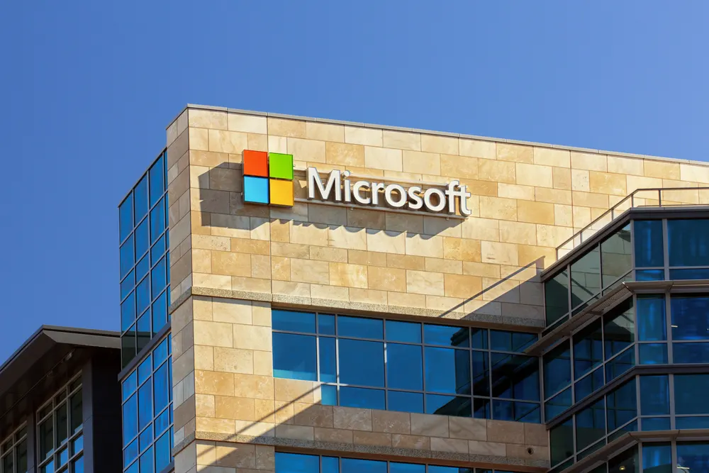 Microsoft (MSFT) chuyển sang AI nội bộ, giảm chi phí và phụ thuộc