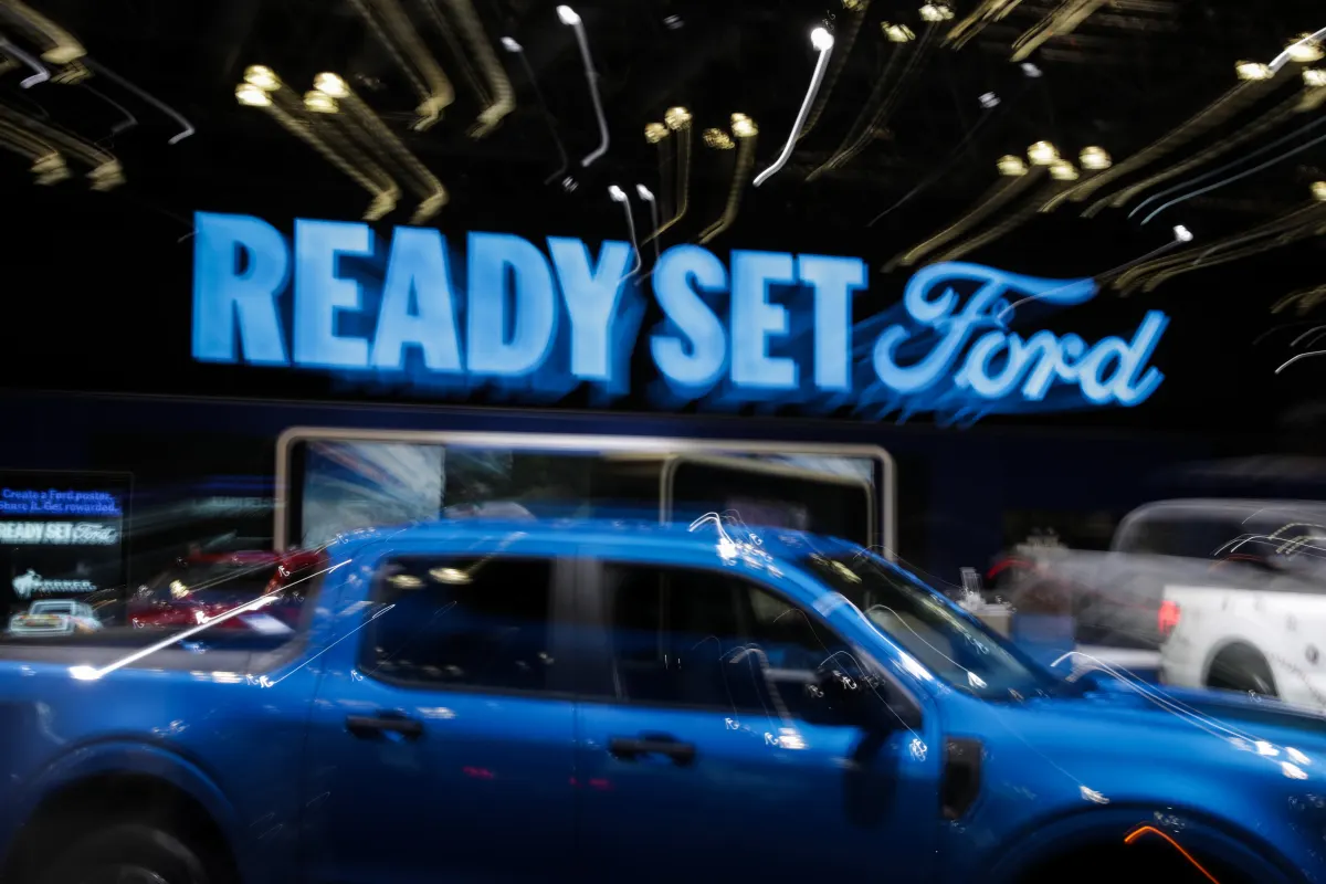Ford Motor công bố kết quả Q2, dự báo Wall Street