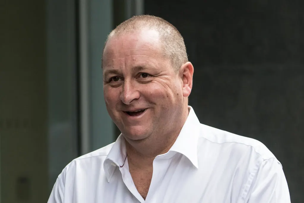 Frasers Group của Mike Ashley tấn công mùa hè châu Âu