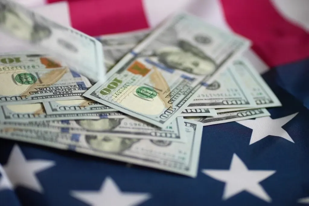 Mike Novogratz cam kết 1.000 USD cho tài khoản Trump cho con nhân viên