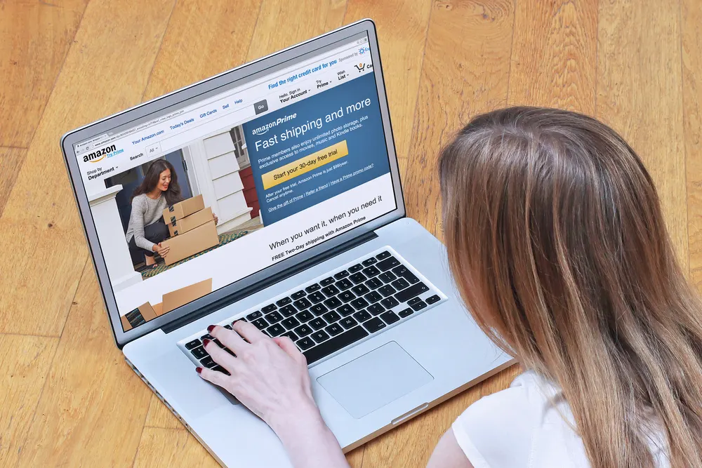 Cổ phiếu AI Amazon (AMZN) được tỷ phú Chilton lựa chọn