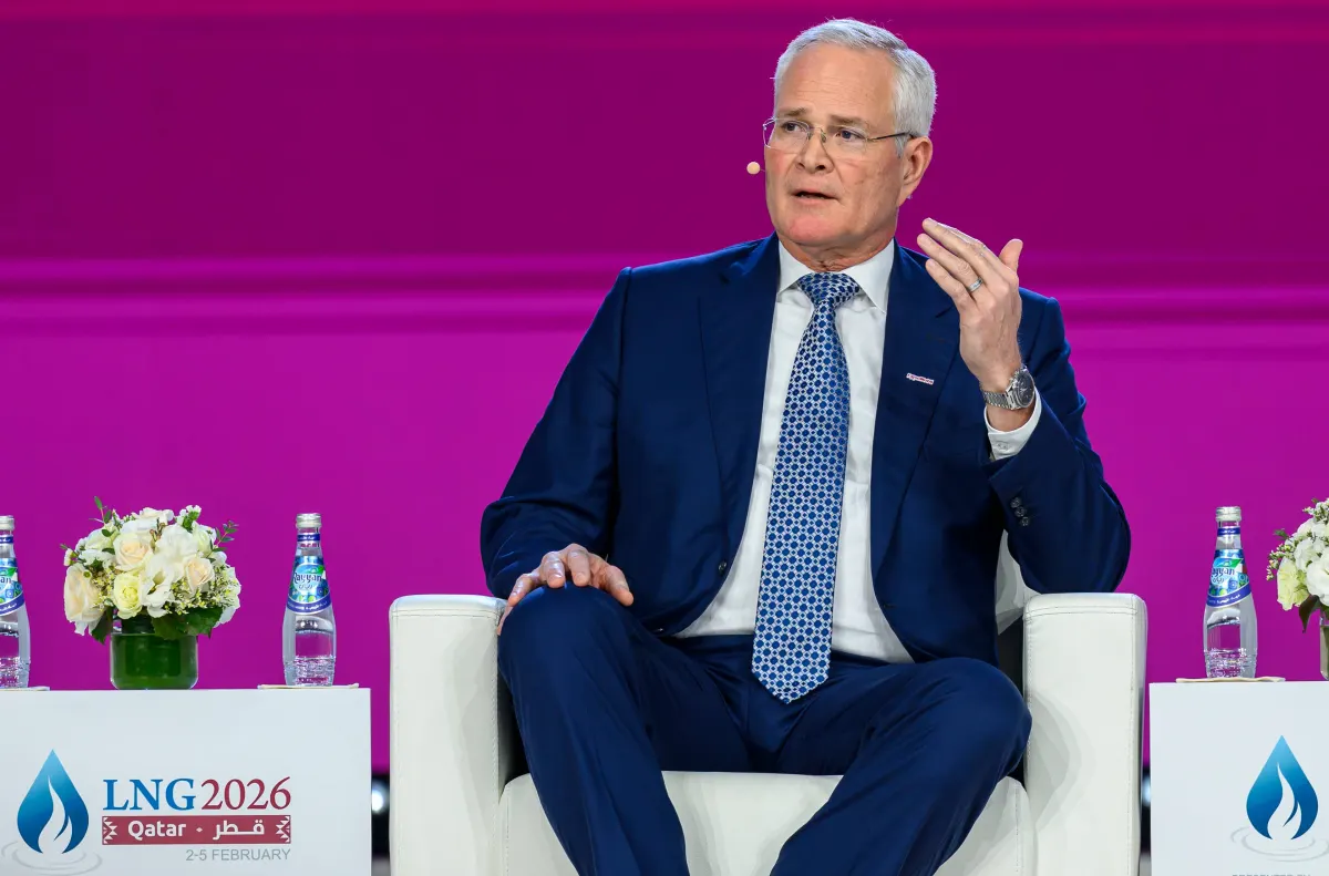Exxon Mobil báo lãi lớn, Phố Wall phân chia