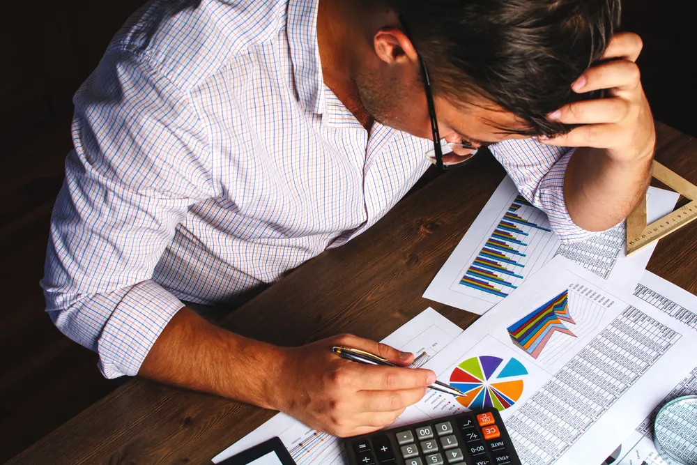 Có nên đầu tư cổ phiếu Moody's (MCO) lúc này?