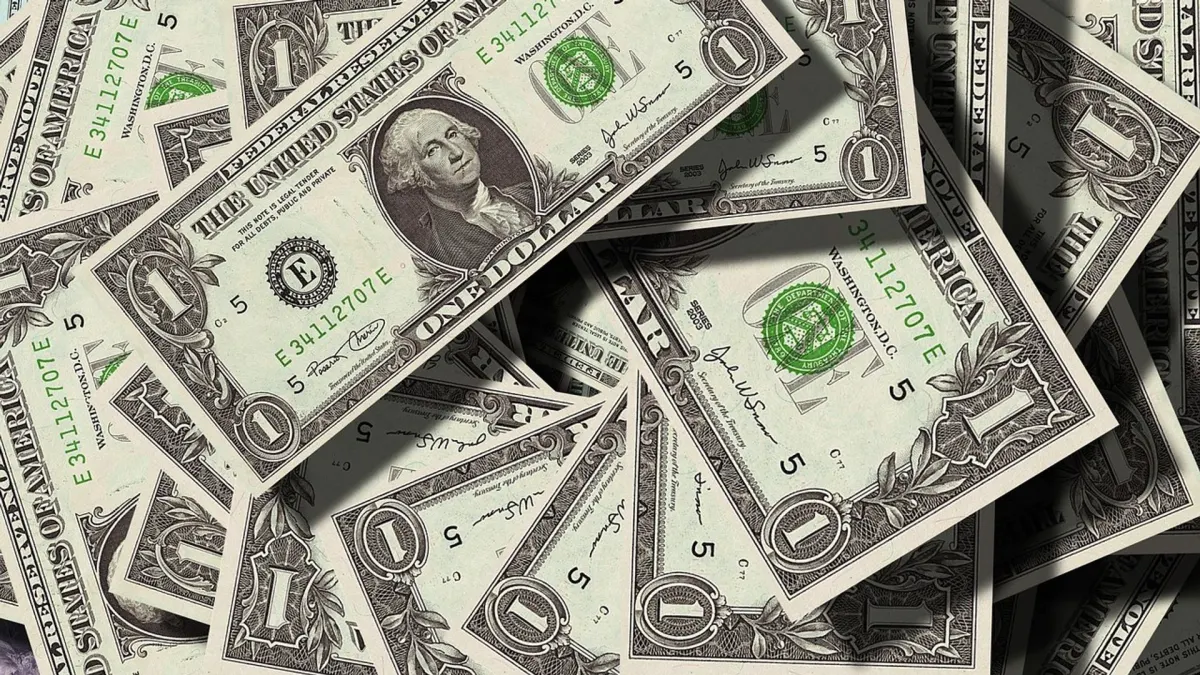 DXY sắp bứt phá mạnh: Bitcoin đối mặt nguy cơ giảm giá?