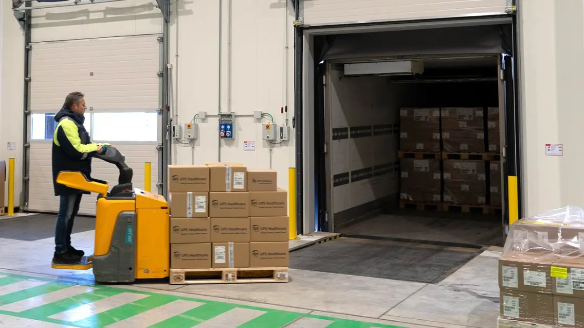UPS mở rộng 27 kho lạnh logistics dược phẩm