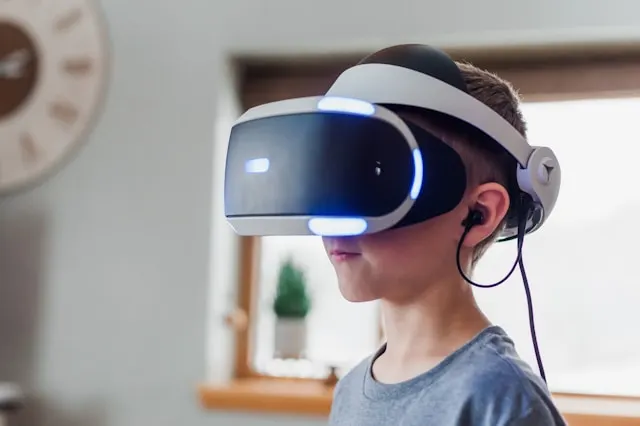 Alphabet vs Meta: Washington và Brussels tăng áp lực an toàn AI