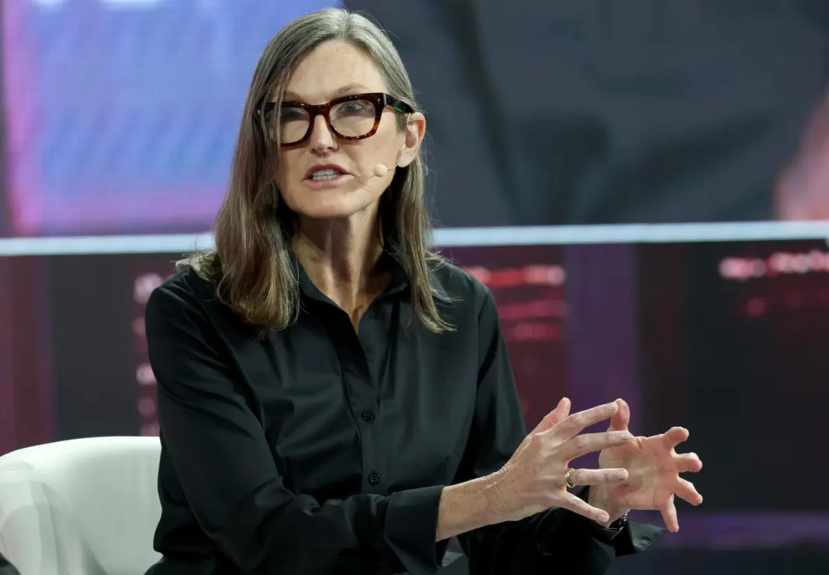 Cathie Wood: Nhà đầu tư cần theo dõi chi tiêu của AI agents