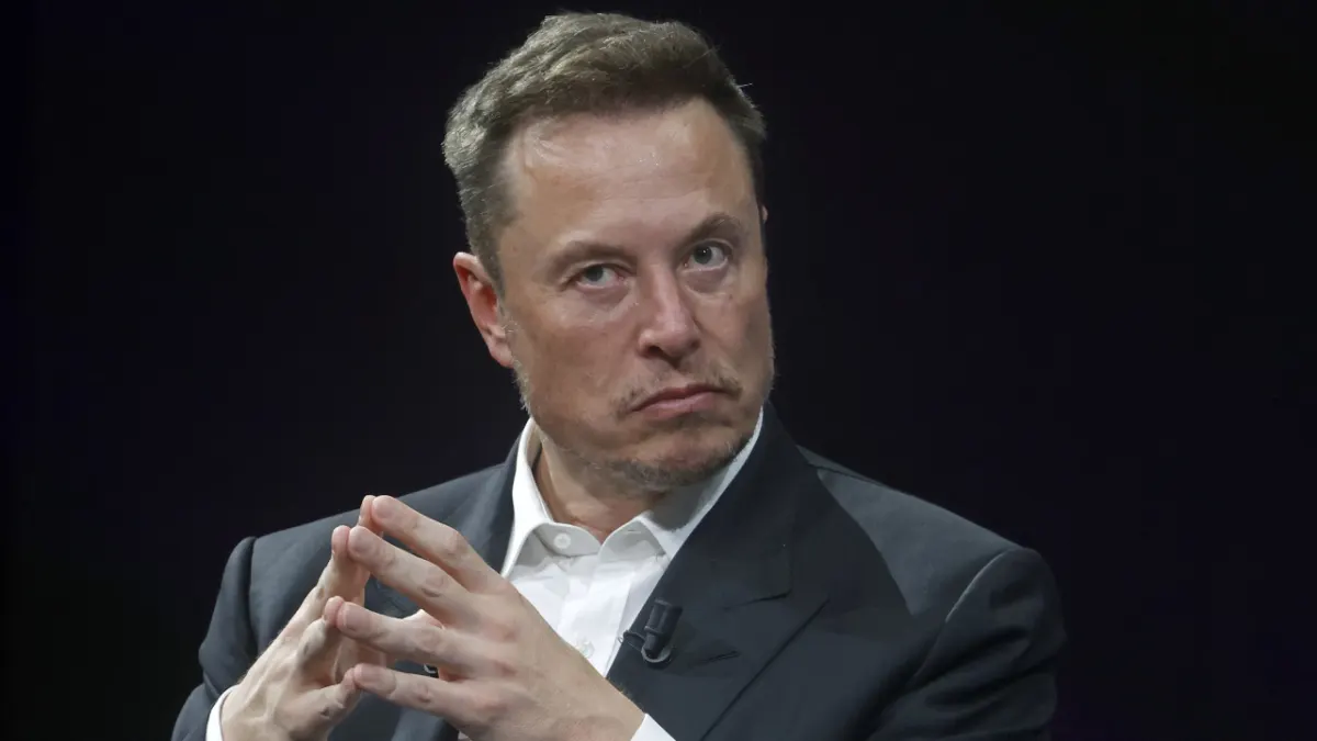 Elon Musk cảnh báo: Đặt cược giảm giá SpaceX có rủi ro?
