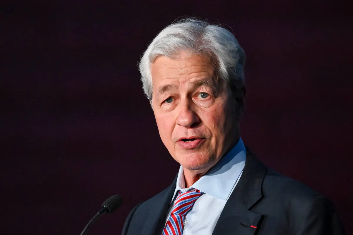 CEO JPMorgan cảnh báo rủi ro thị trường chứng khoán